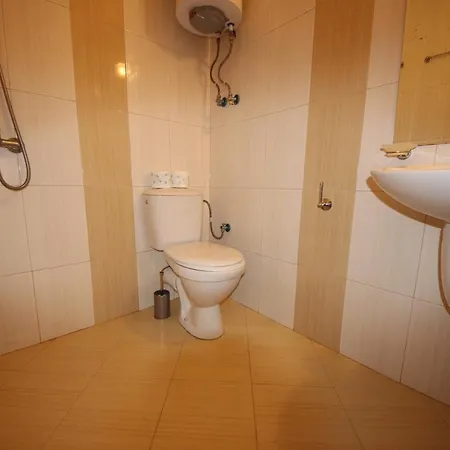 Aparthotel Afrodita 1 - Menada *
